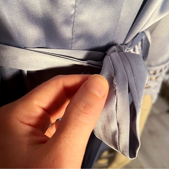 Periwinkle Blue Robe - Picture 4 of 9